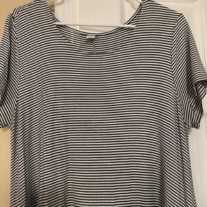 Size large - Old navy swing dress white/ black stripes